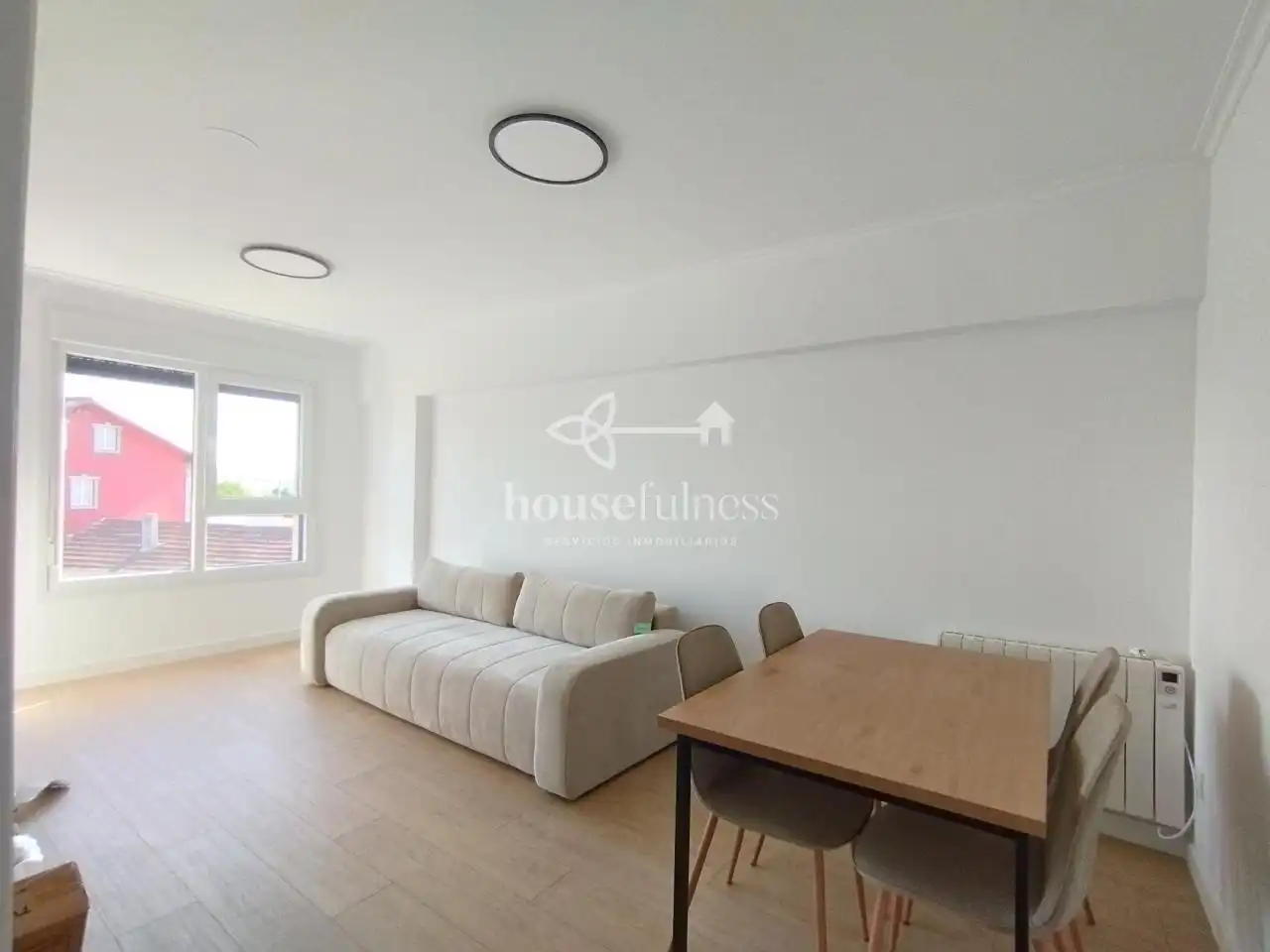 Wohnzimmer von Wohnungen zur Miete in Ferrol mit Heizung, Abstellraum und Möbliert