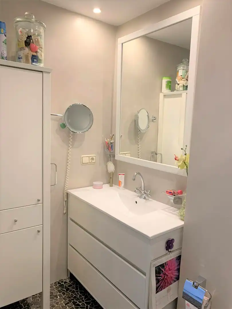 Badezimmer von Dachboden zum Verkauf in Estepona mit Klimaanlage, Heizung und Terrasse