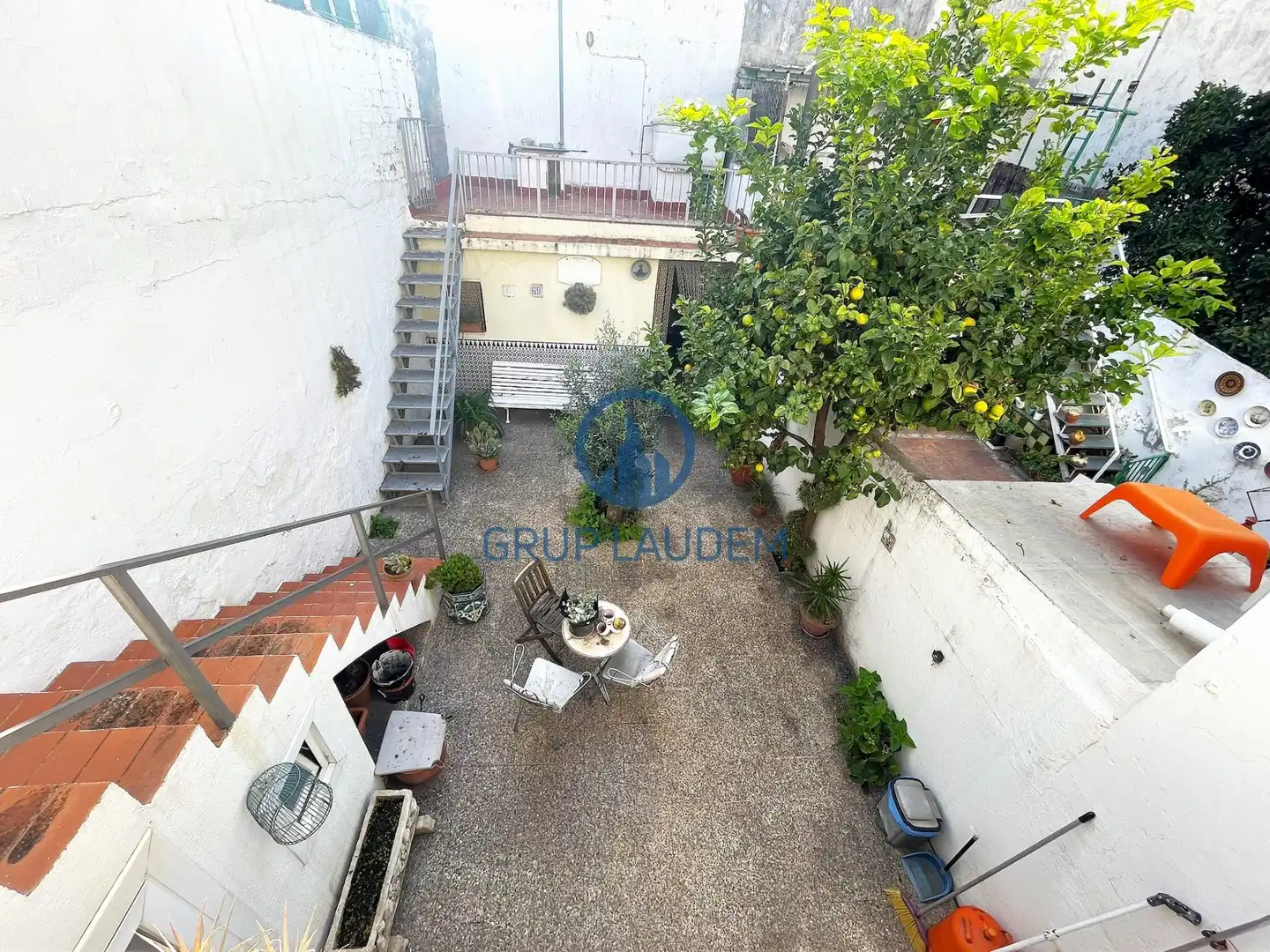 Garden of Houses for sale in Mataró  with Terrace, Storage room and Oven