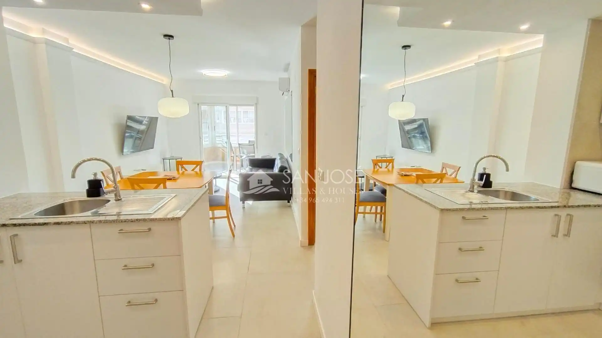 Cocina de Apartamento en venta en Elche / Elx con Aire acondicionado, Calefacción y Jardín privado