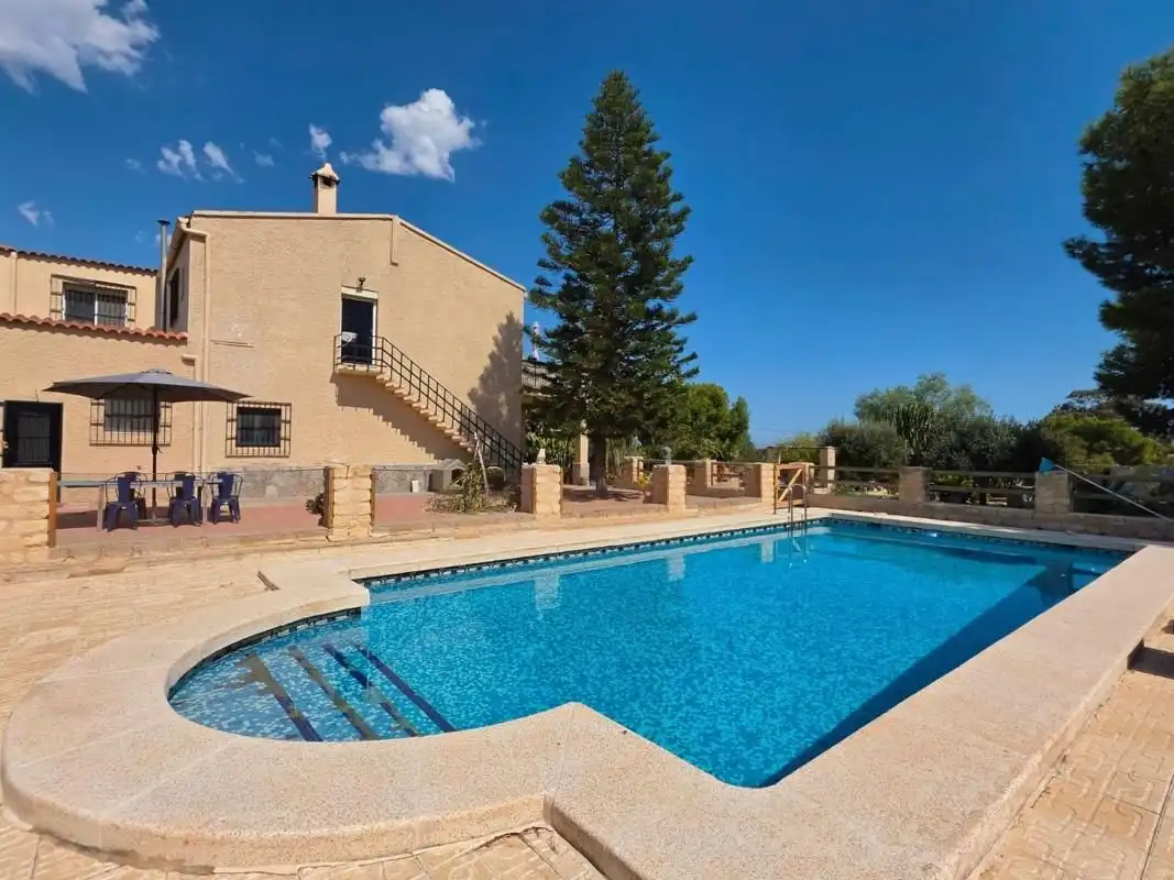 House with pool for sale in Elche ciudad, imagen 3