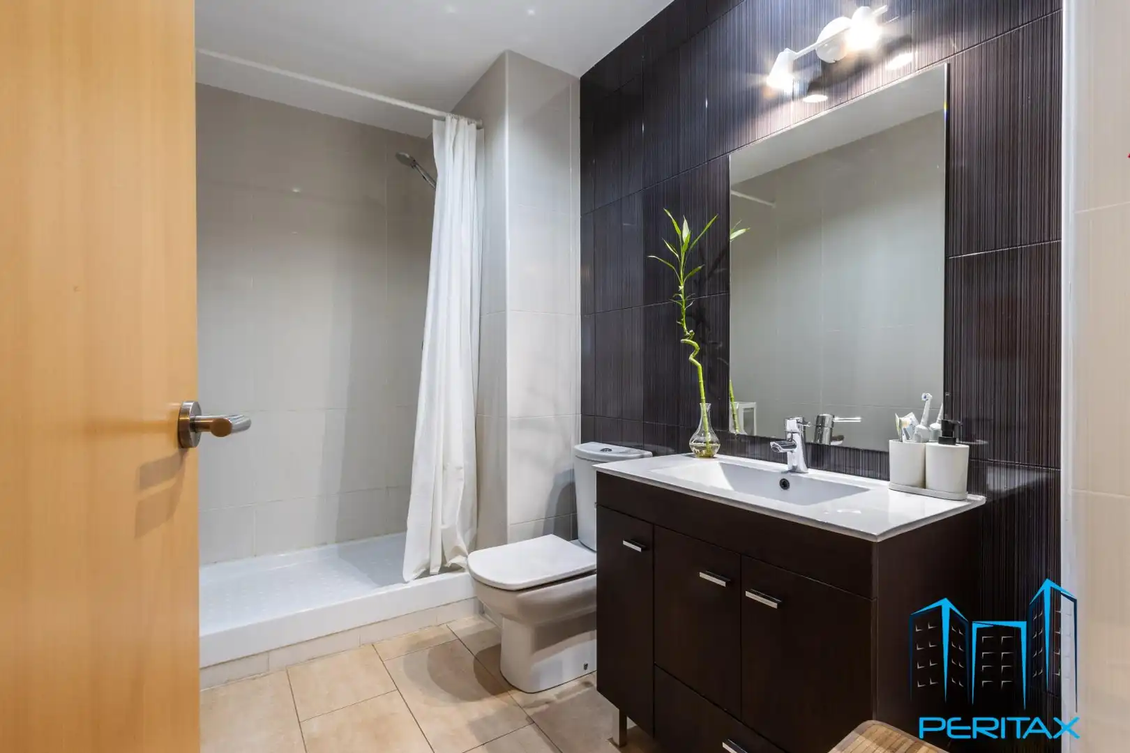 Penthouse with terrace for sale in Carrer de les Tres Creus, imagen 19