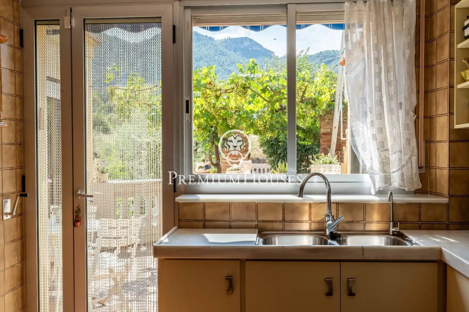 Cocina de Casa o chalet en venta en Vilaverd con Calefacción, Jardín privado y Terraza