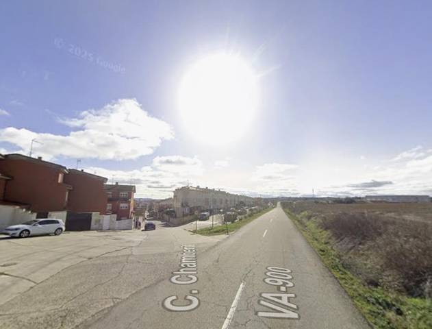 Casa-chalet en Venta en  CHAMBERIT en Cigales