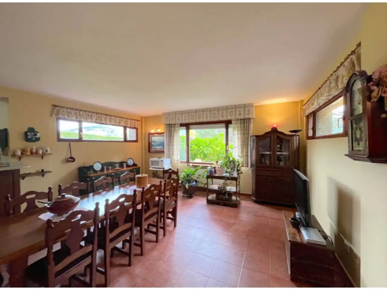 Dining room of Houses for sale in Berango, Bizkaia