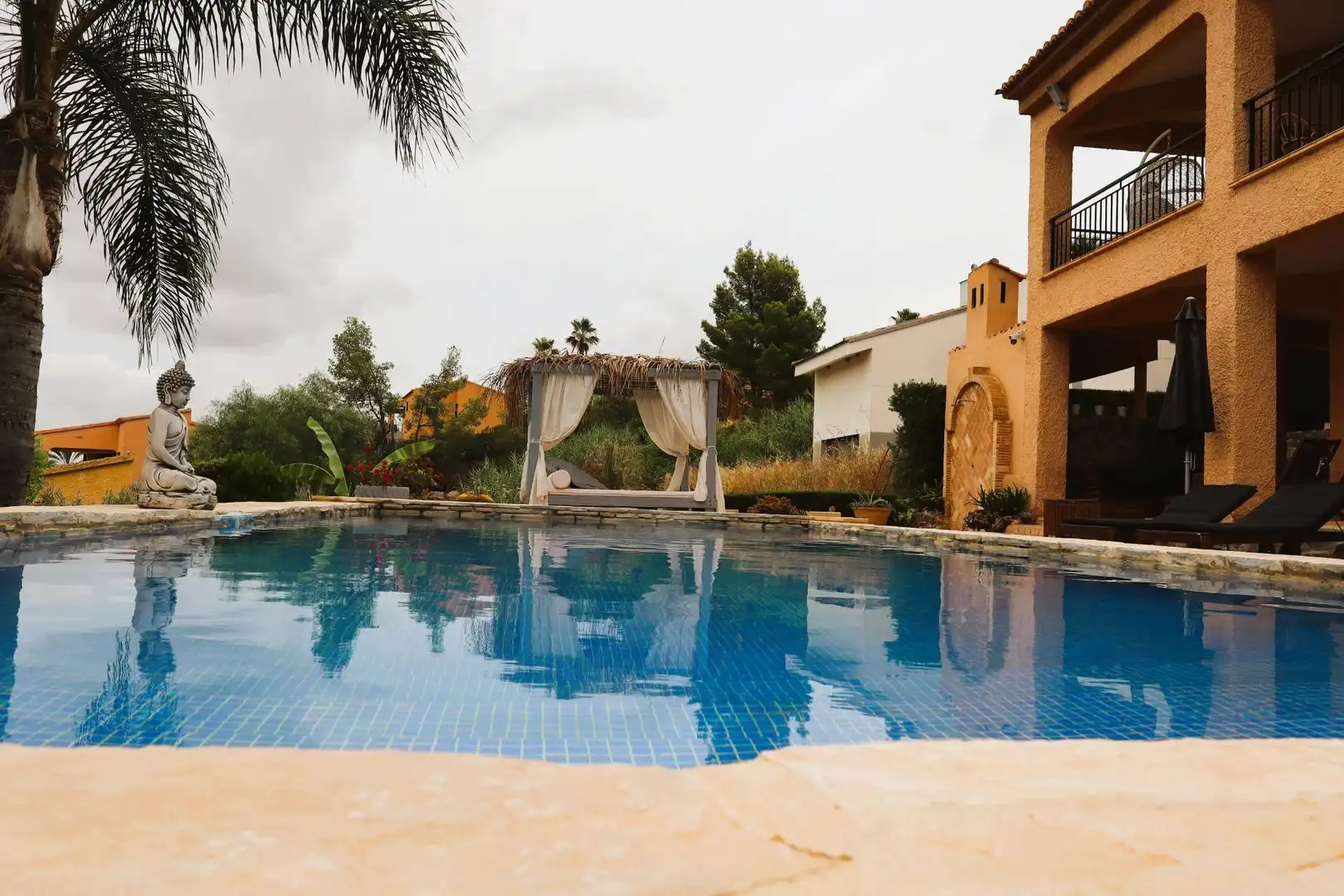 Chalet con piscina en venta en Calle PINOS, imagen 88
