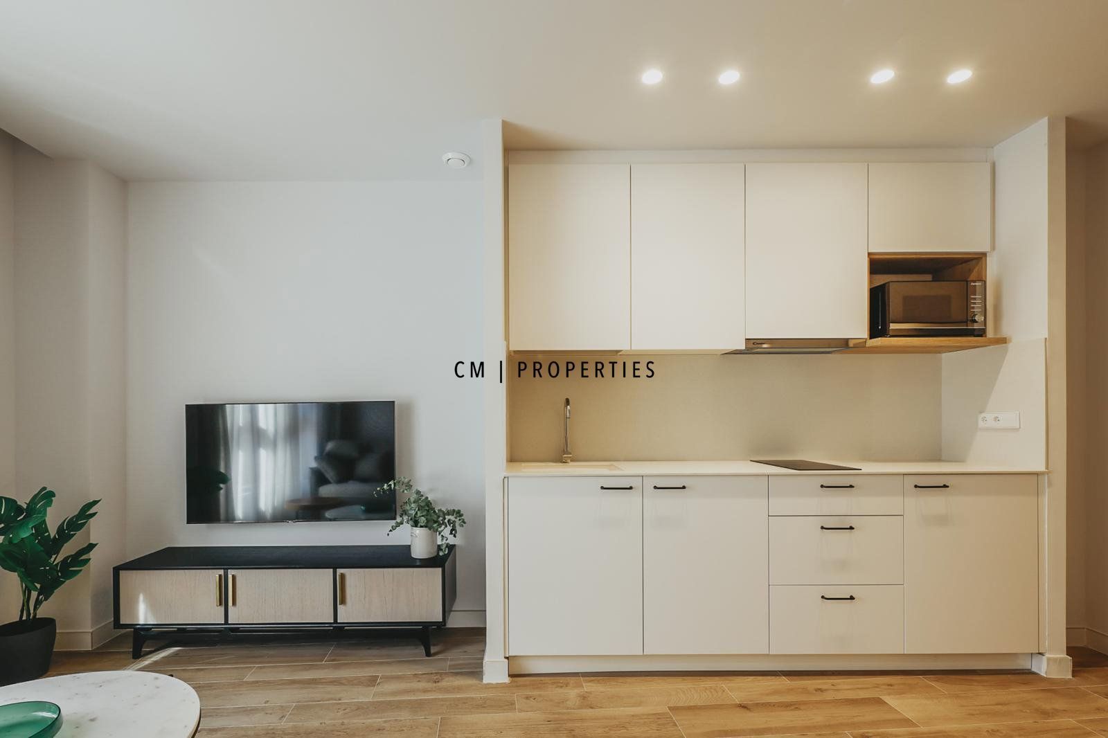 Kitchen of Apartment to rent in  Valencia Capital  with Air Conditioner, Heating and Terrace