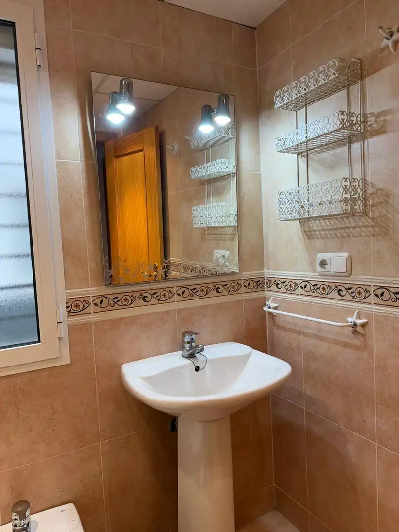 Bany de Planta baixa en venda en Málaga amb Aire condicionat, Calefacció i Jardí privat