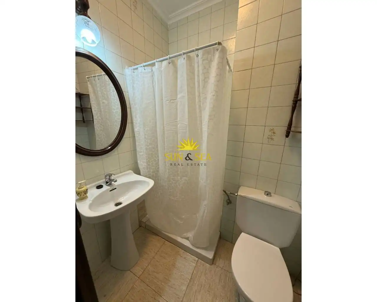 Bany de Apartament de lloguer en Murcia amb Calefacció, Terrassa i Moblat
