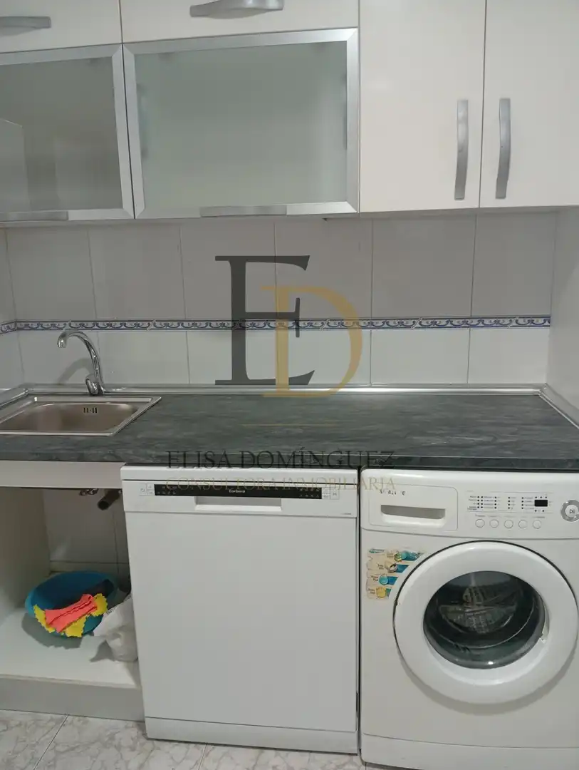 Cocina de Piso de alquiler en Salamanca con Calefacción, Amueblado y Balcón