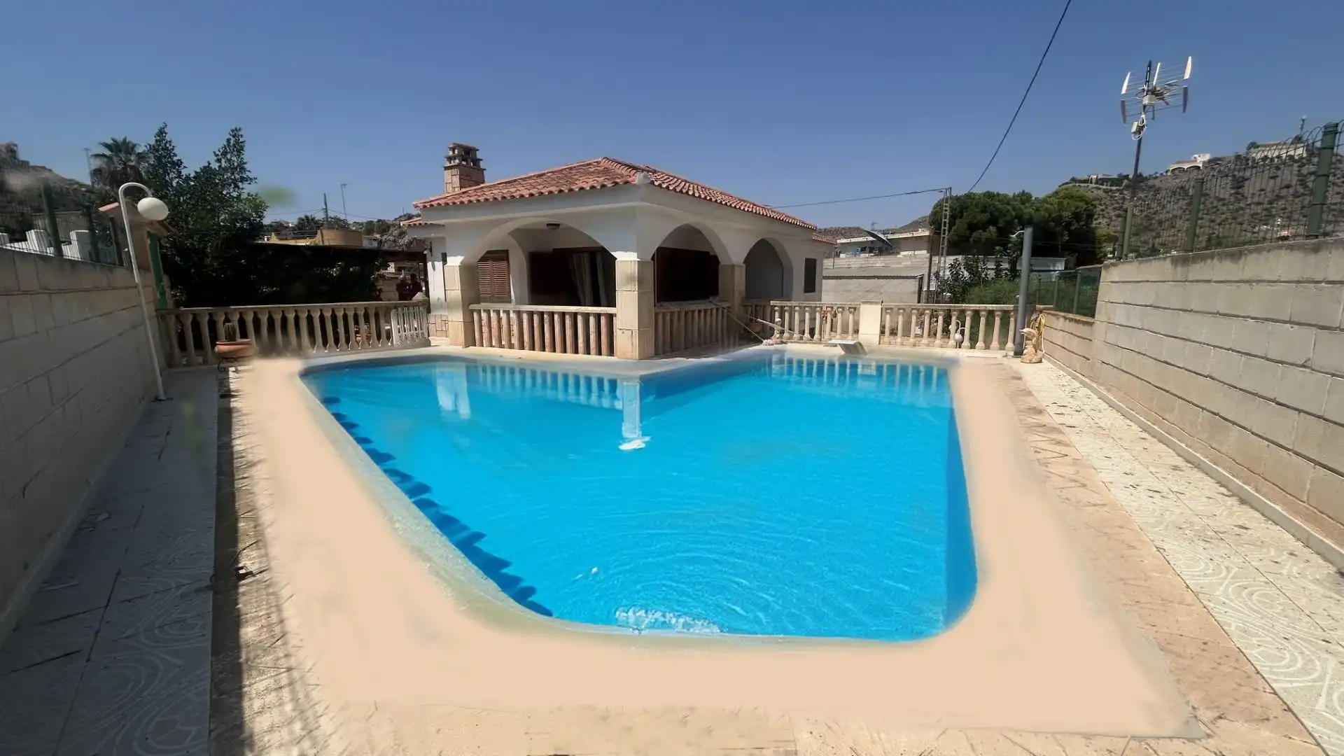 Villa avec piscine à vendre à Urbanizacion URB TODOSOL