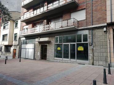 Local comercial en venda a Calle GENERAL VIVES