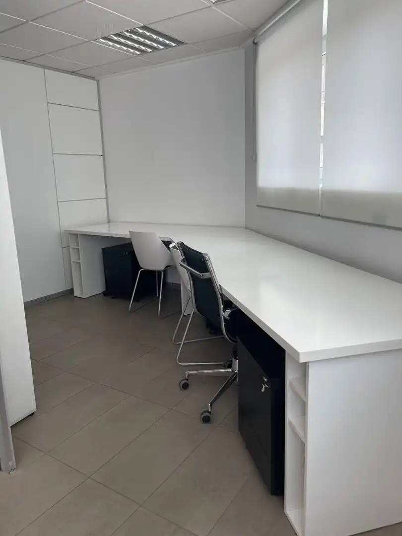 Office for rent in Novelda  with Air Conditioner and Furnished