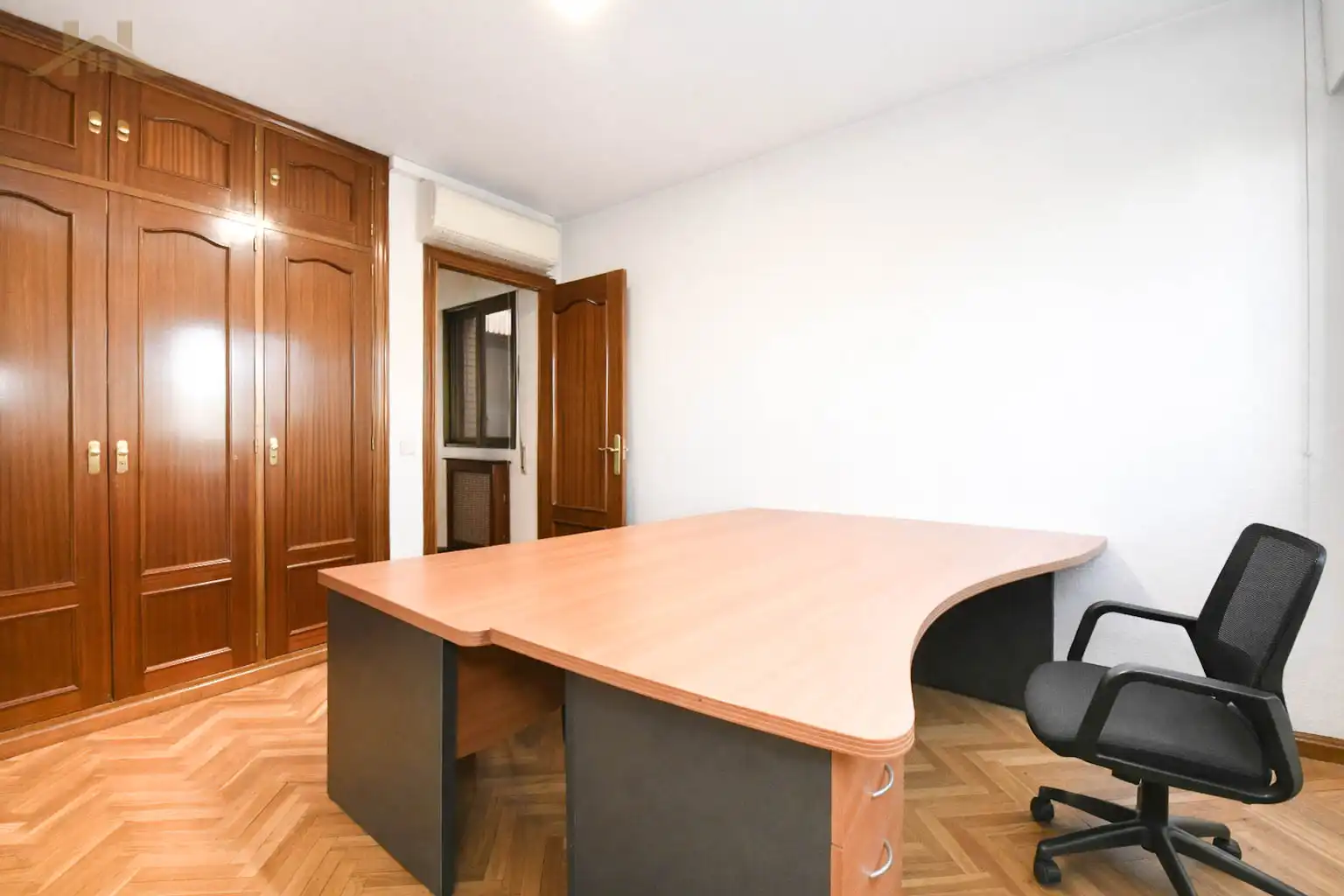 Casa adosada en venta en Pozuelo de Alarcón con Aire acondicionado, Calefacción y Jardín privado
