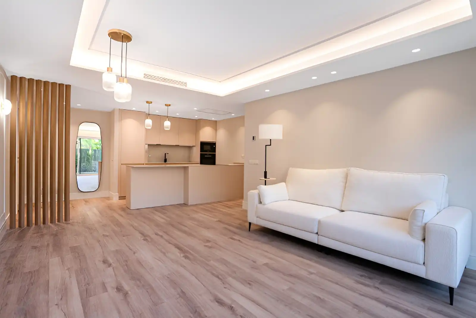 Living room of Apartments for sale in Marbella  with Air Conditioner, Heating and Private garden