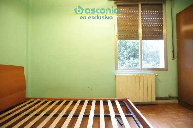 Habitación de Piso en venta en Galdakao con Calefacción y Amueblado