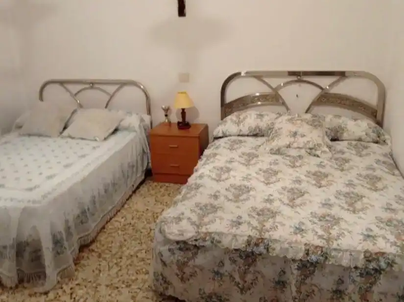 Dormitori de Planta baixa en venda en Retuerta del Bullaque amb Jardí privat, Traster i Moblat