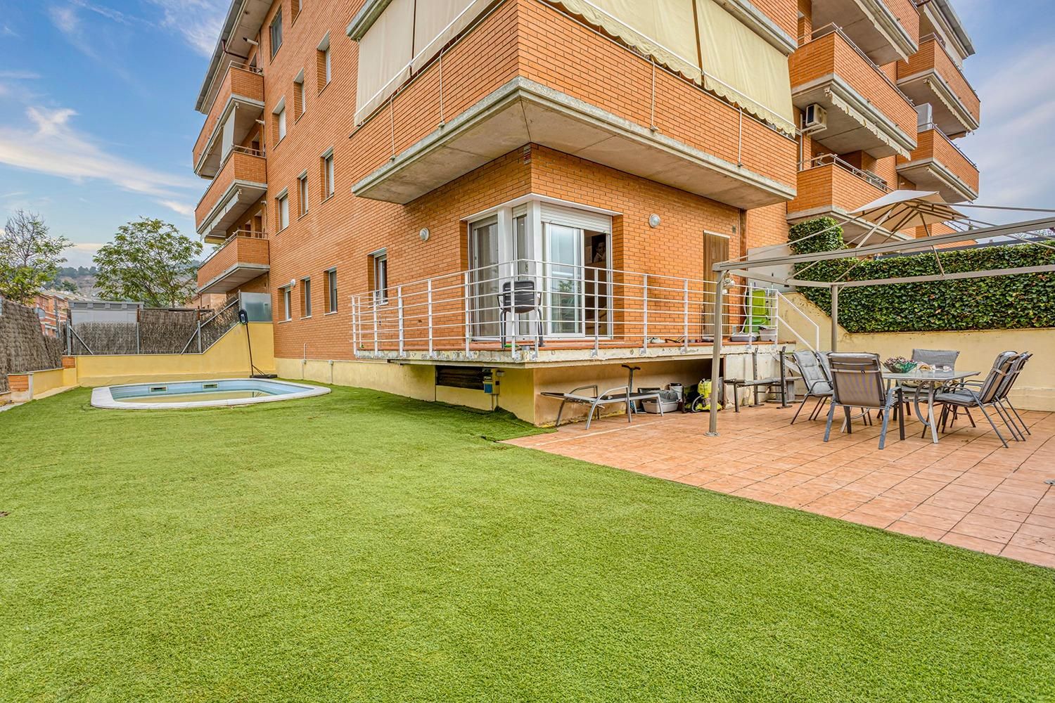 Exterior view of Flat for sale in Igualada  with Heating, Private garden and Terrace