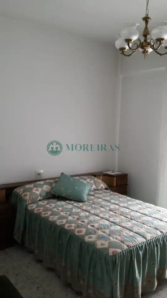 Habitación de Casa o chalet en venta en Ourense Capital  con Calefacción y Jardín privado