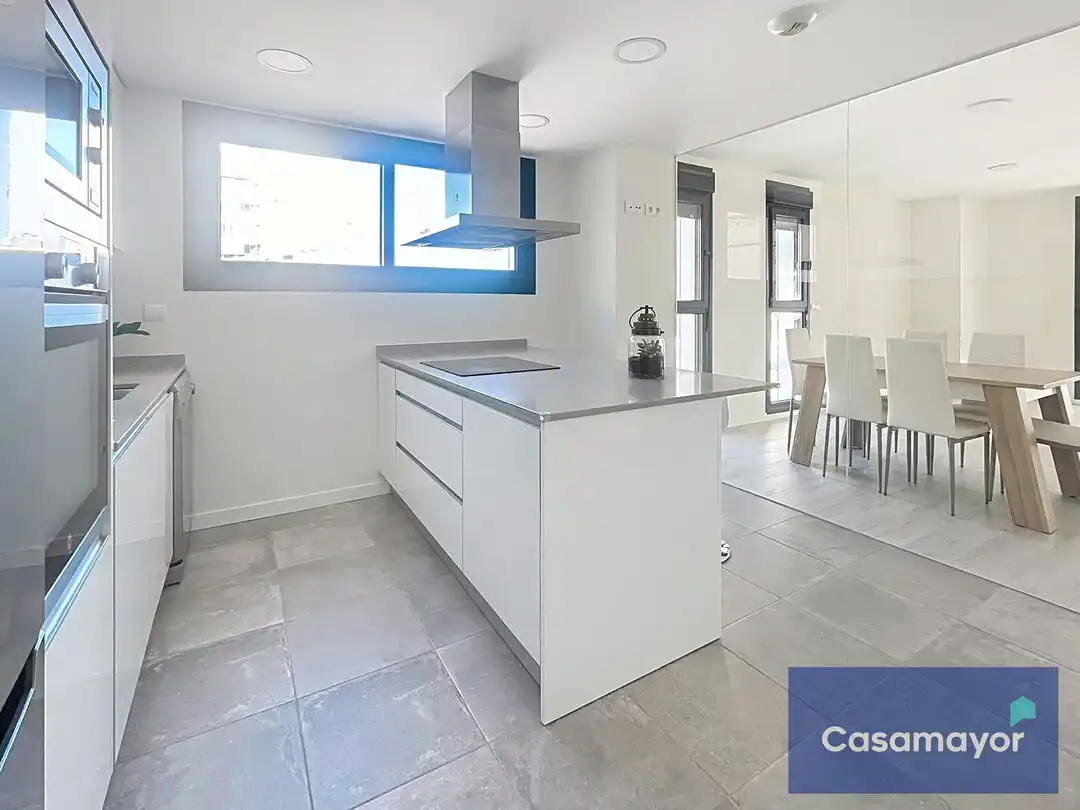 Cocina de Piso de alquiler en Alicante / Alacant con Aire acondicionado, Calefacción y Trastero
