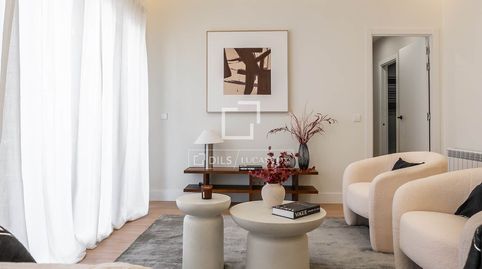 Excelente piso de cuatro dormitorios en venta en Berruguete, Madrid
