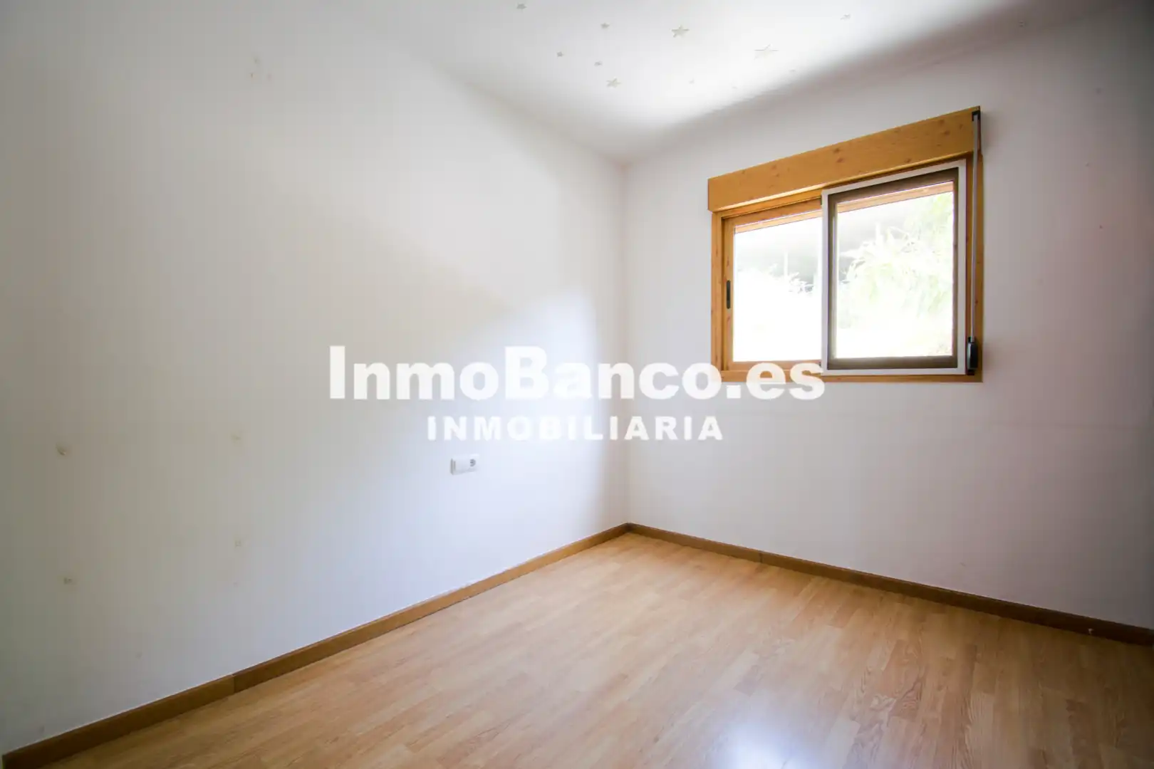 Habitación de Casa adosada de alquiler en Chiva con Aire acondicionado, Jardín privado y Terraza