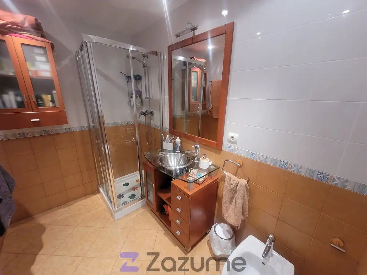 Bathroom of Flat for rent in Laguna de Duero  with Heating, Parquet flooring and Furnished