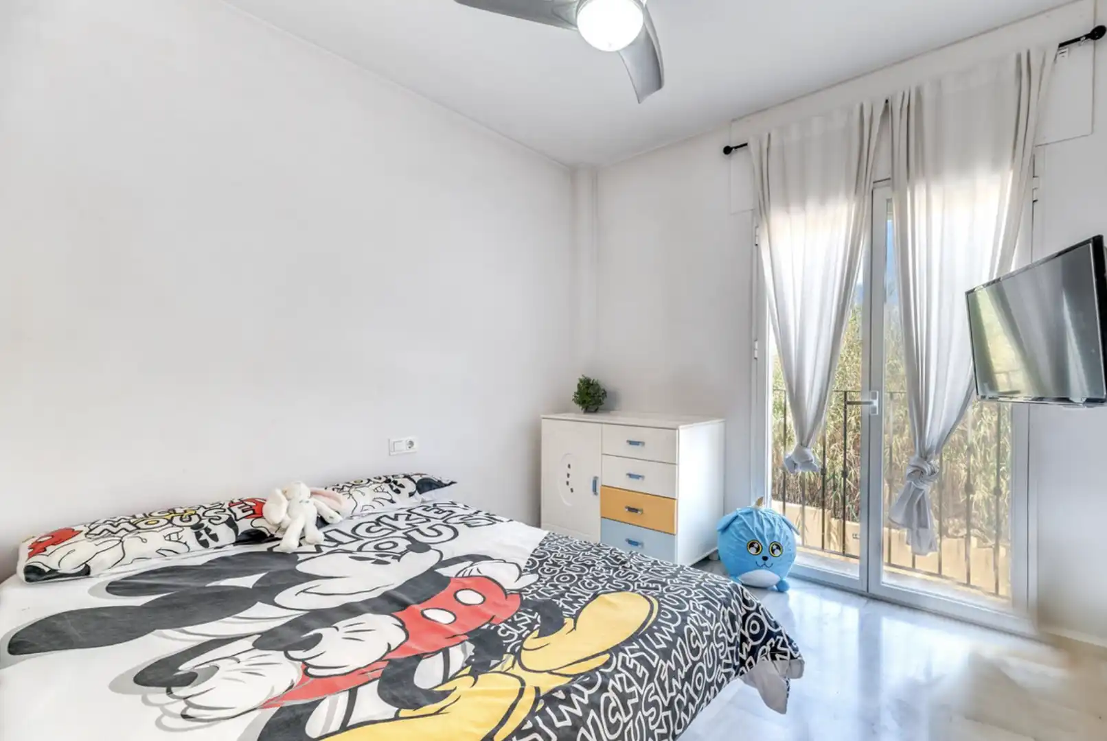 Habitación de Apartamento en venta en Estepona con Aire acondicionado, Calefacción y Terraza