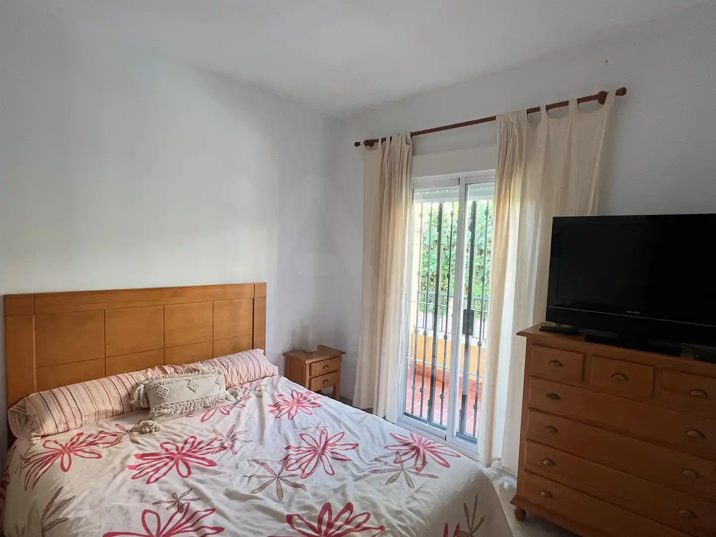 Semi-detached house with pool for sale in Chilches, imagen 18