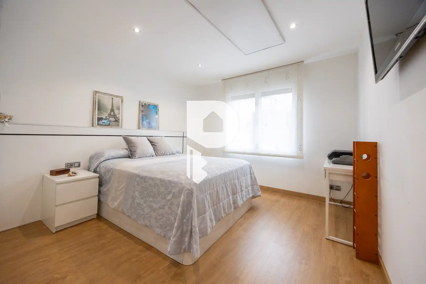 Schlafzimmer von Wohnung zum Verkauf in Sant Vicenç Dels Horts mit Klimaanlage, Heizung und Parkett