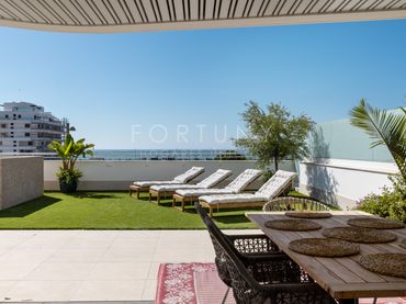 Flat with pool for sale in Calle Mar Rojo 1761