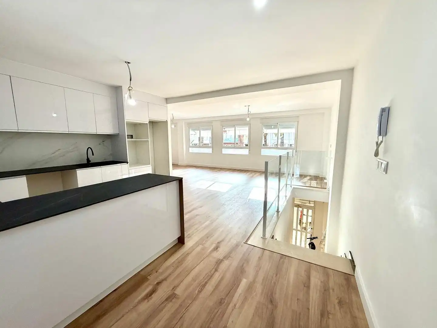 Piso en venta en Calle CONRADO DEL CAMPO, Sector V