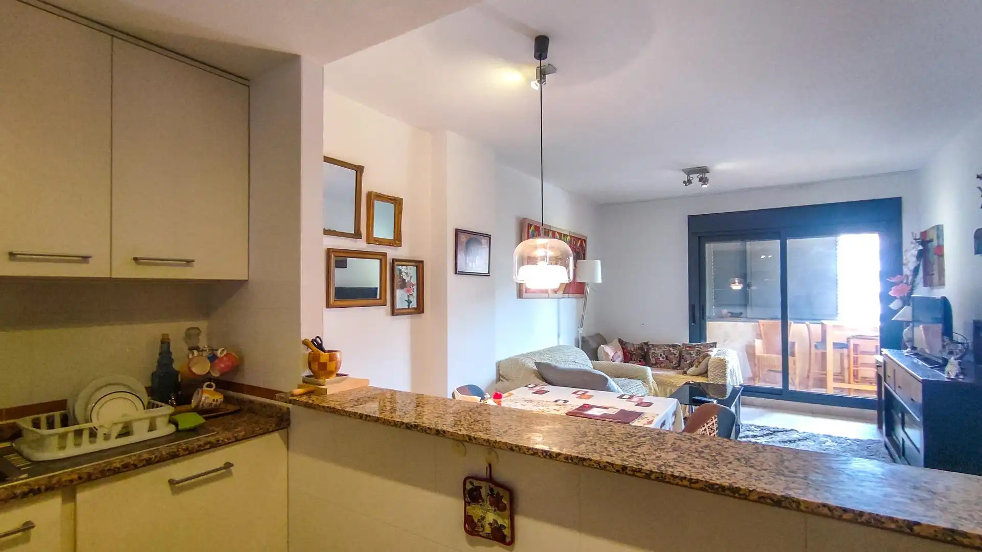 Cuina de Apartament en venda en Villajoyosa / La Vila Joiosa amb Aire condicionat, Moblat i Piscina comunitària