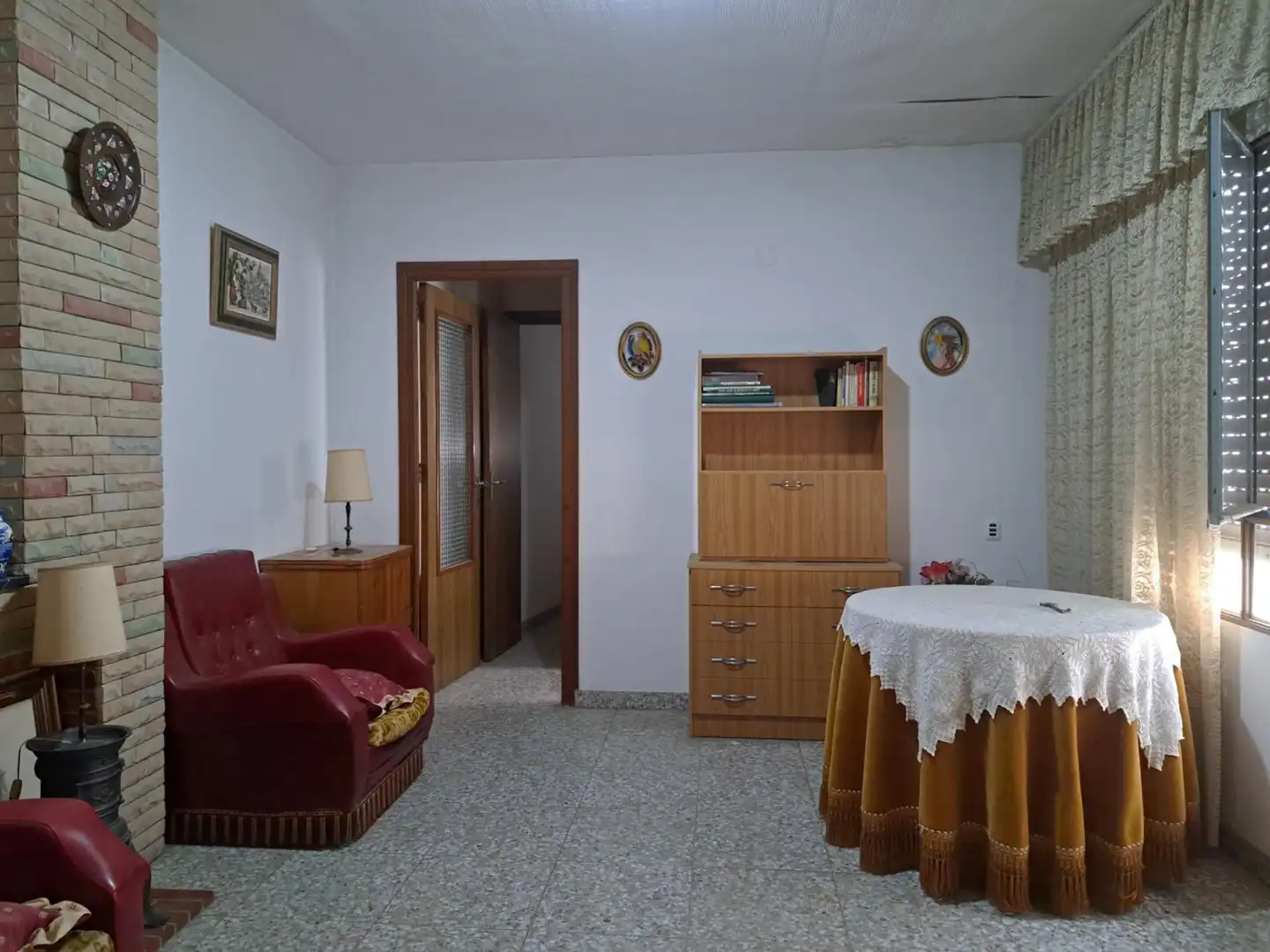 Schlafzimmer von Einfamilien-Reihenhaus zum Verkauf in Requena mit Terrasse, Abstellraum und Balkon