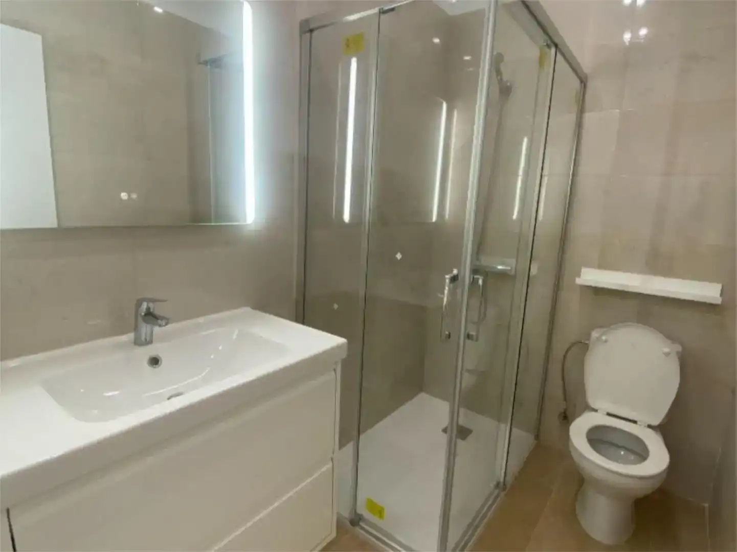 Baño de Piso de alquiler en Adeje con Aire acondicionado, Piscina y Amueblado