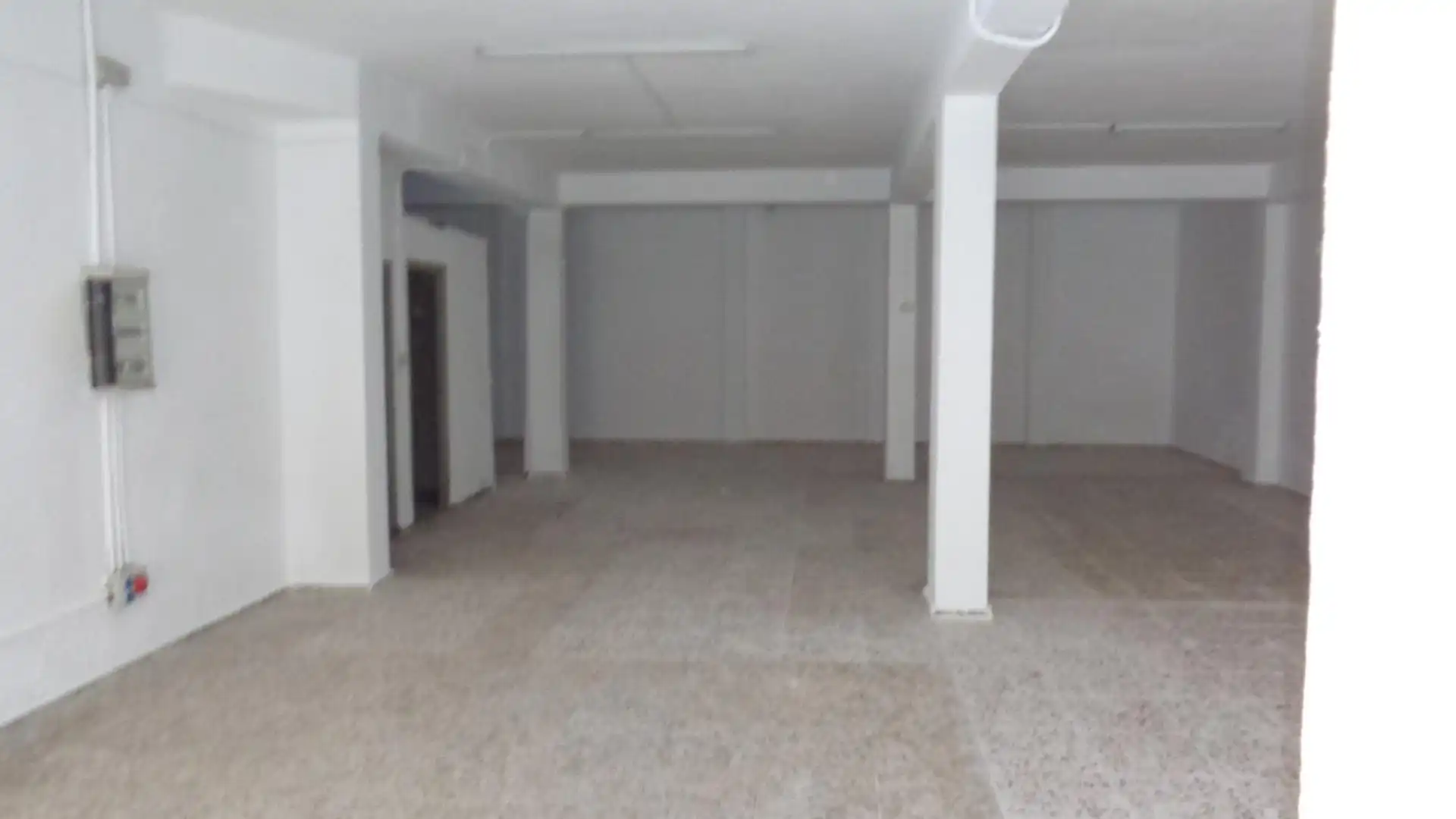 Business premises for sale in Plaza de Toros - Avenida Chapí - Trinquete