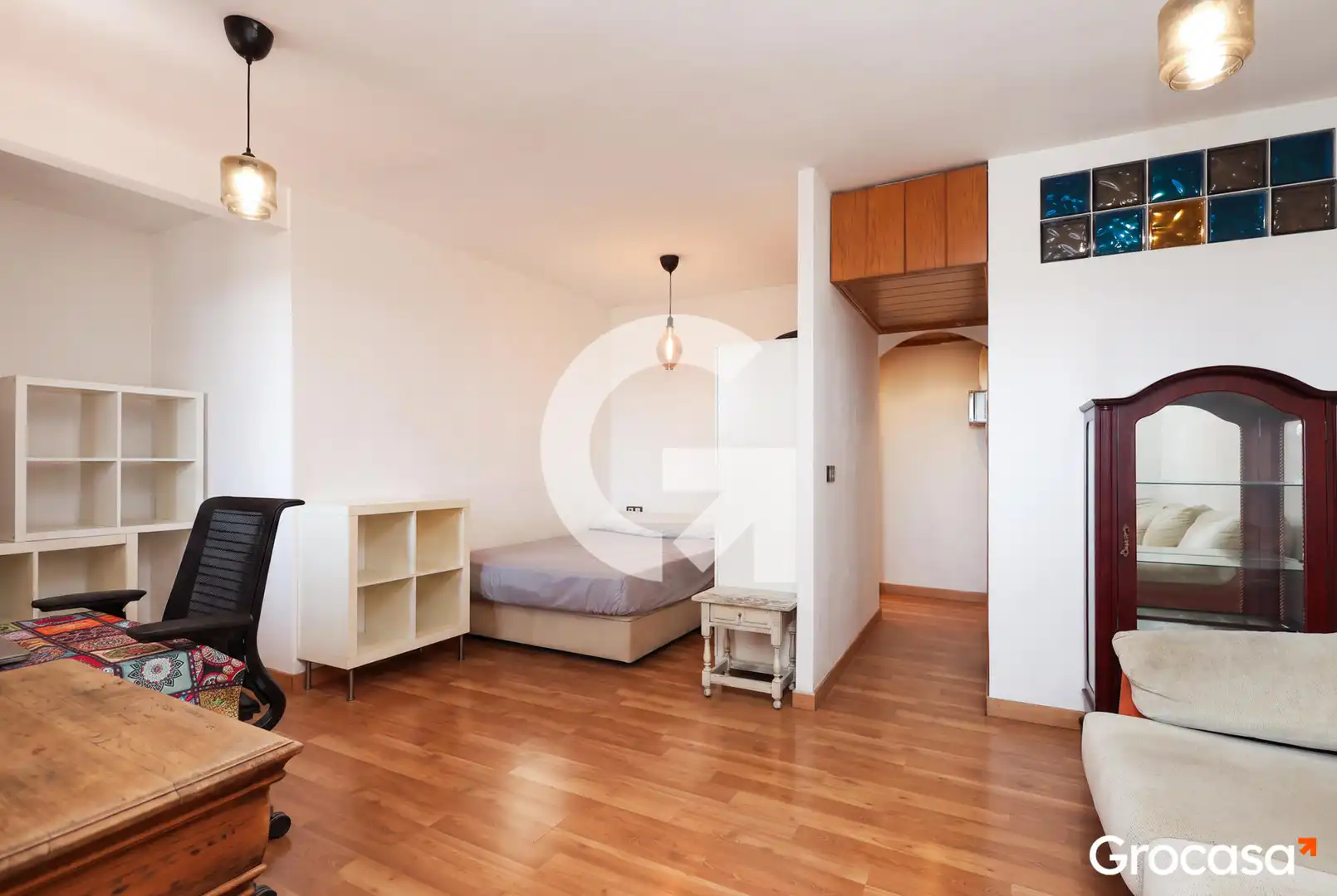 Dormitori de Àtic en venda en L'Hospitalet de Llobregat amb Aire condicionat i Terrassa