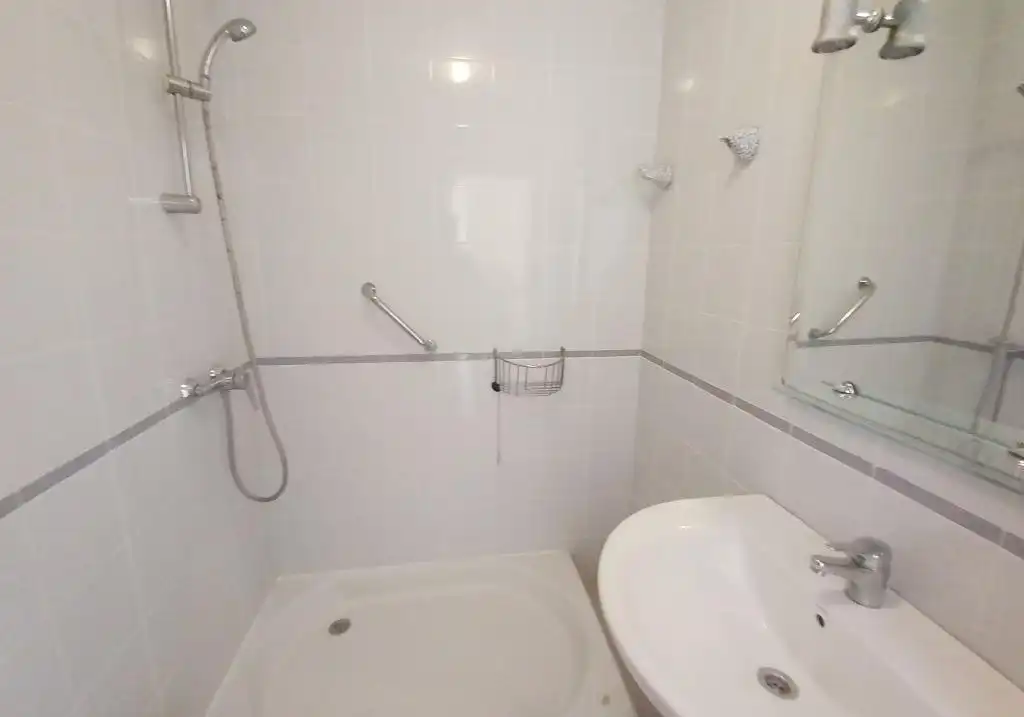 Bathroom of Flat for sale in Jerez de la Frontera  with Air Conditioner, Heating and Balcony