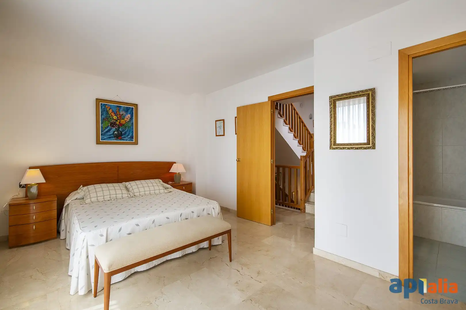 Habitación de Casa adosada en venta en Sant Feliu de Guíxols con Calefacción y Terraza