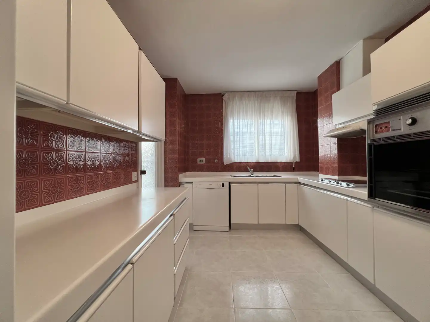 Flat for rent in Carrer Ample, 62, Mestral