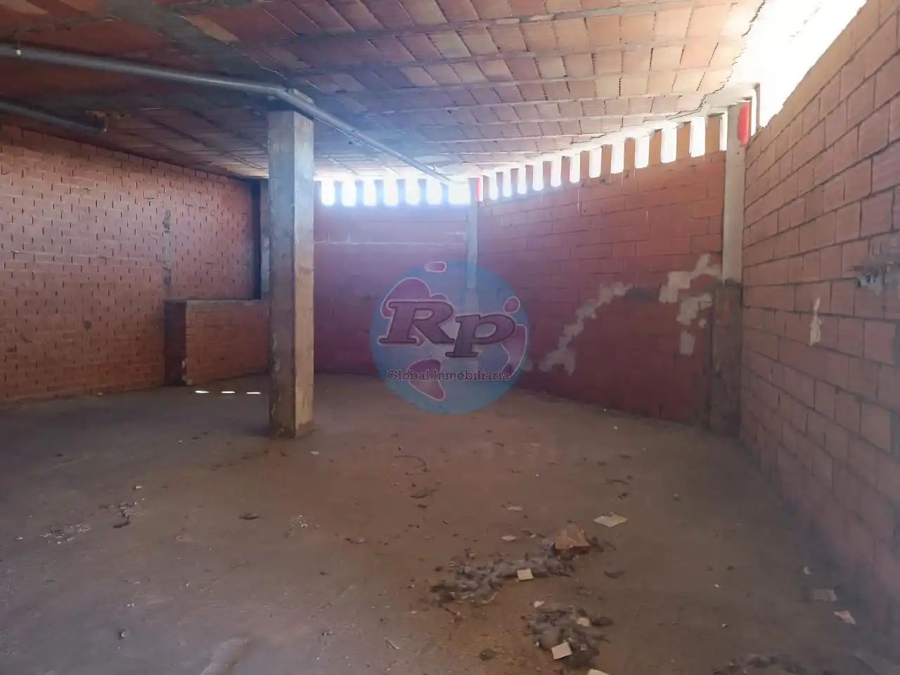 Local comercial en venda a Trobajo del Camino