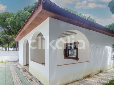 Casa amb piscina en venda a Las Lagunas - Campano