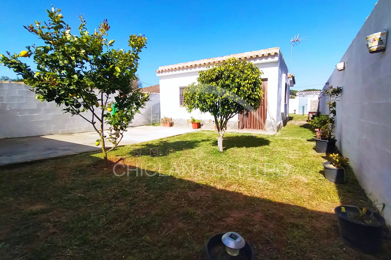 Chalet con piscina en venta en Las Lagunas - Campano, imagen 3