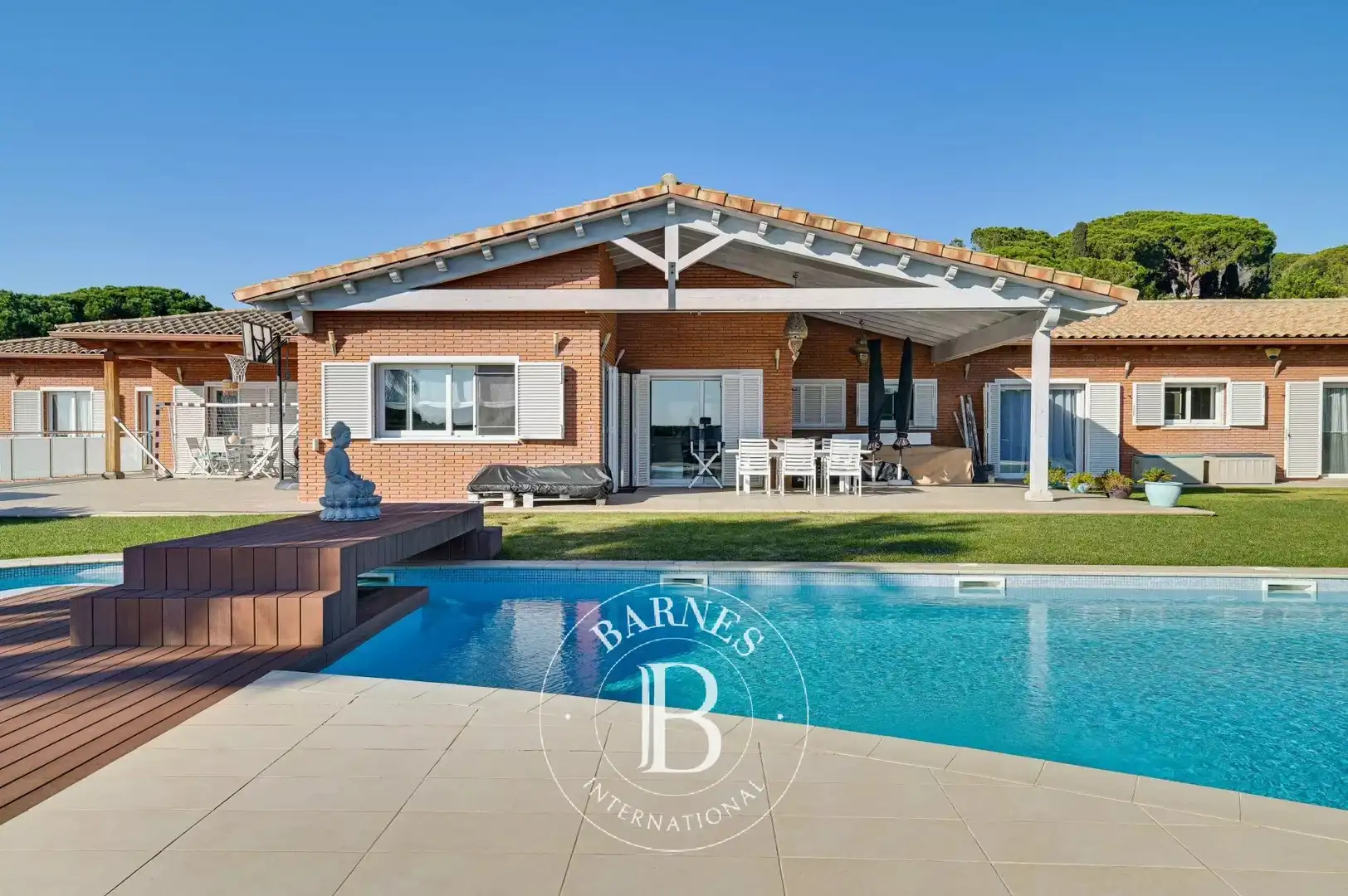 Casa amb piscina en venda a Bell - Aire