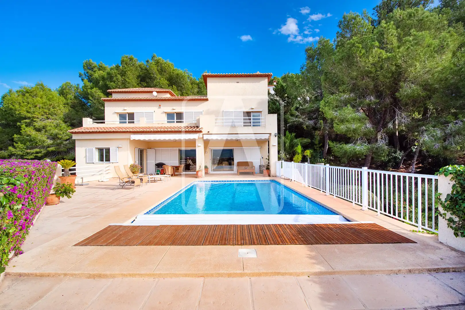 Swimming pool of Houses for sale in Calpe / Calp  with Air Conditioner, Heating and Private garden