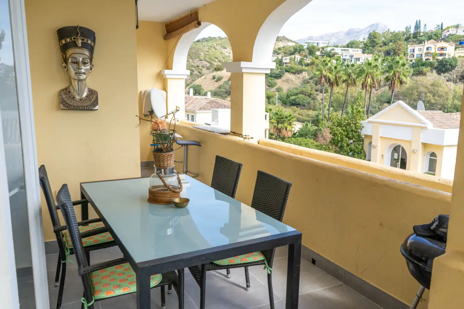 Apartament amb piscina en venda a Benahavís pueblo, imagen 10