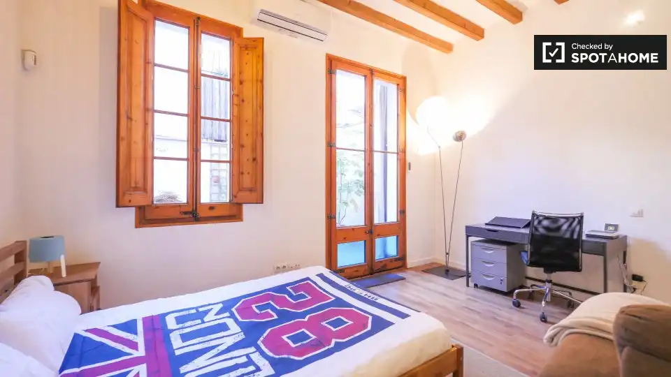 Flat with terrace to rent in Ciutat Vella, imagen 19