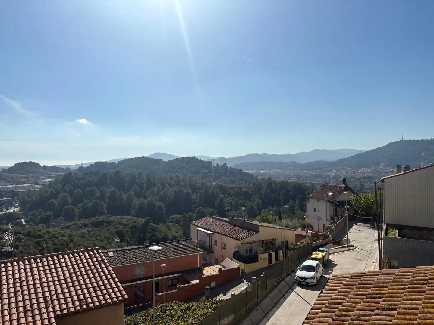 Vista exterior de Planta baixa en venda en El Papiol amb Terrassa i Balcó