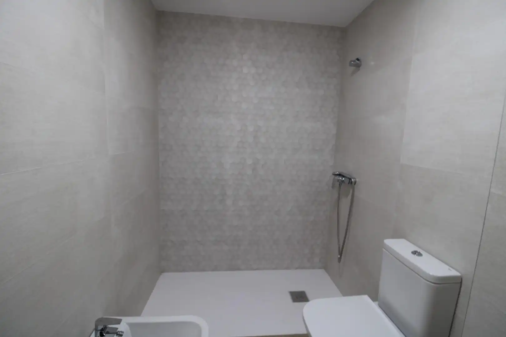 Badezimmer von Wohnung zur Miete in Murcia mit Klimaanlage, Heizung und Möbliert