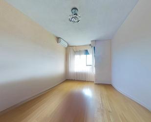 Bedroom of Flat to rent in  Madrid Capital  with Heating and Community pool